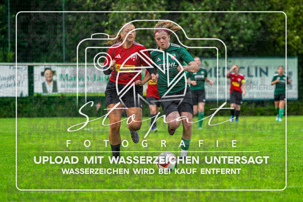 260919-MTVSCT-0008 | v.l.Amelie Dorothea Bartels (MTV Soltau #15), Celine Diller (SC Tewel #10); Kreisliga Damen ROW - MTV Soltau vs. SC Tewel am 19.09.2026 in Sportpark Ost, Soltau - Realisiert mit Pictrs.com