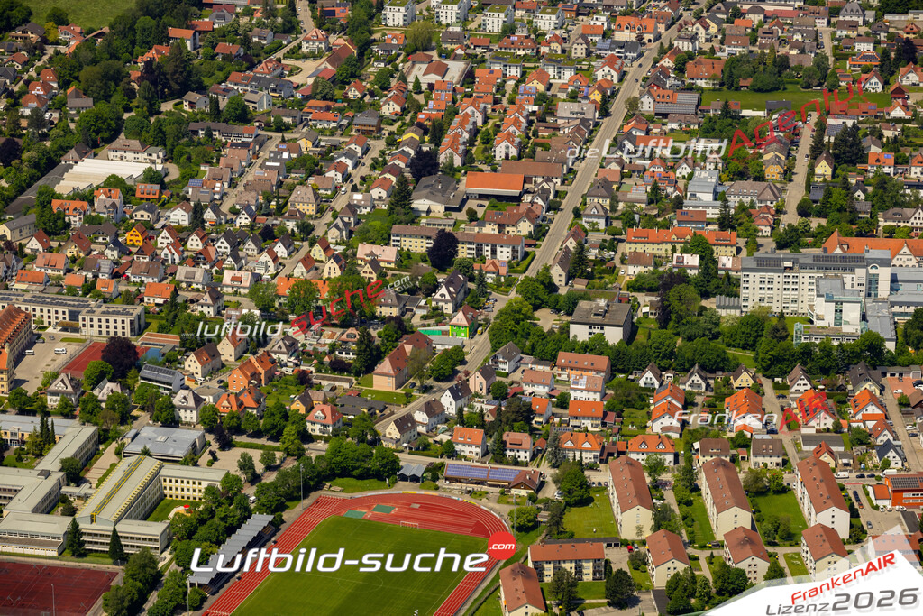 Das Luftbild zeigt Kaufbeurer Strasse Mindelheim - Die Luftaufnahme wurde 2023 vom UL-Flugzeug aus erstellt ( keine Drohne ) - Hochauflösende Luftaufnahme - Für grossformatige Ausdrucke geeignet. Die Geschenkidee !Mit Lizenz und Bildrechte bestellbar
