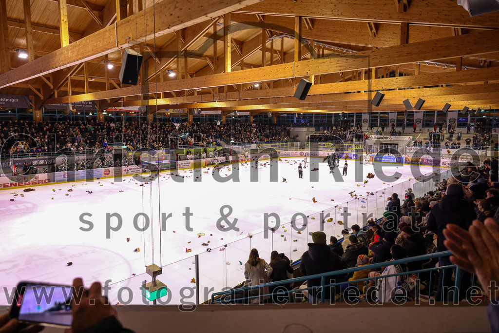 2024-02-02_082_TSV_Erding_gegen_ERSC_Amberg | Erding, Deutschland, 02.02.2024:
Eishockey, Bayernliga Vorrunde 2023 / 2024, 30. Spieltag, TSV Erding gegen ERSC Amberg, Endergebnis: 1:0

Foto: Christian Riedel / fotografie-riedel.net