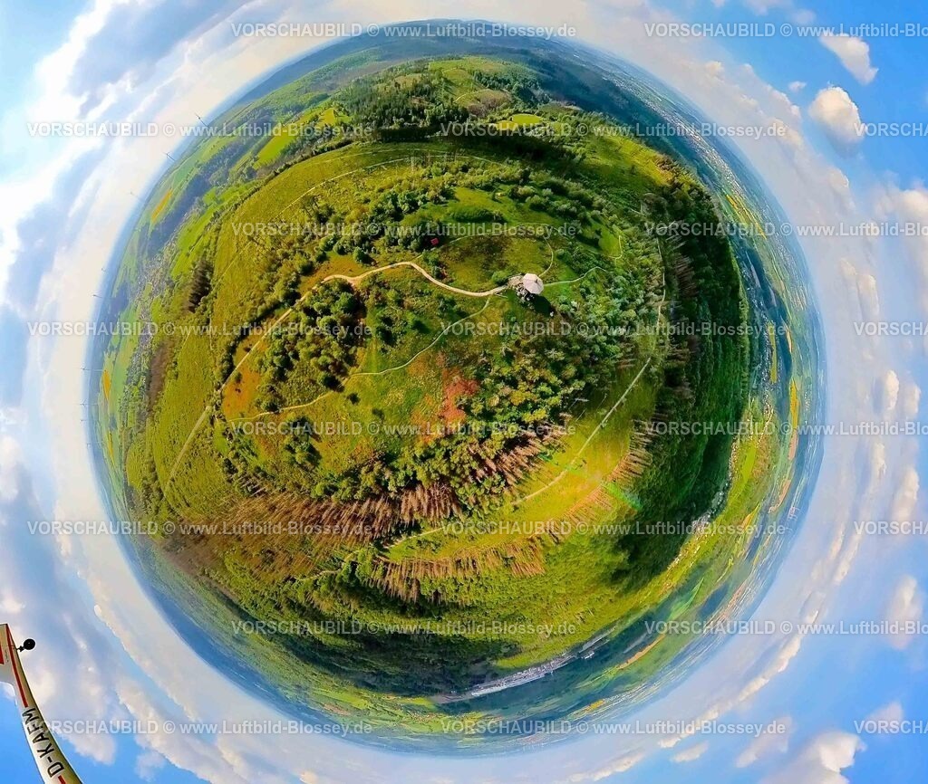 HornBadMeinberg240590075LipischerVelmertot | Luftbild, Eggeturm Aussichtsturm auf der Lippische Velmerstot Kuppe, Baustelle für Renovierung, Teutoburger Wald, Erdkugel, Fisheye Aufnahme, Fischaugen Aufnahme, 360 Grad Aufnahme, tiny world, little planet, fisheye Bild, Leopoldstal, Horn-Bad Meinberg, Ostwestfalen, Nordrhein-Westfalen, Deutschland