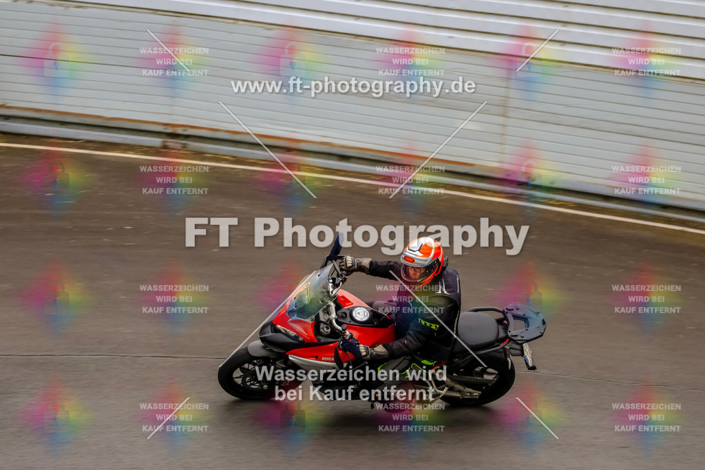 OBK-5806 | Hier findet Ihr Bilder von Touristenfahrten auf der Nürburgring Nordschleife oder von anderen Veranstaltungen die ich besucht habe. Viel Spass beim Durch Schauen 