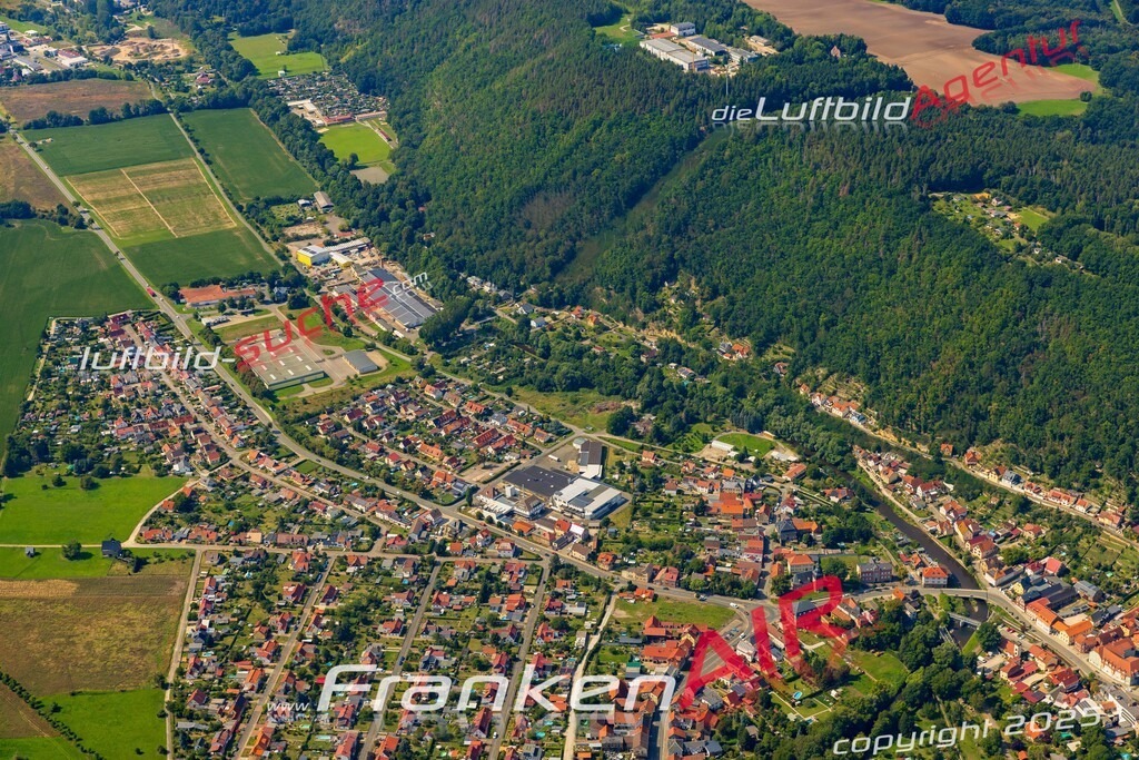 Luftbild Vs Google Maps  Schwarza  Rudolstadt -Das Luftbild wurde 2025 vom UL-Flugzeug heraus erstellt ( keine Drohnenluftbilder ) - Hochauflösende Luftaufnahme -Nicht vergleichbar mit Google Maps oder Satelittenbilder- Die Geschenkidee !Mit Lizenz und Bildrechte bestellbar