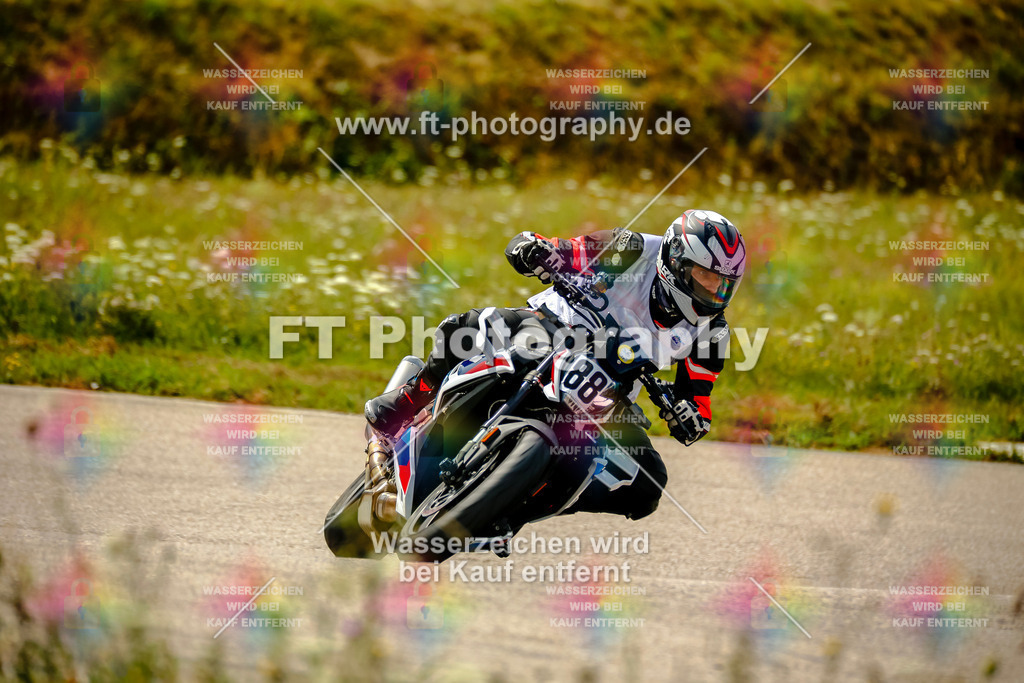 Chambley Juli-2968 | Hier findet Ihr Bilder von Touristenfahrten auf der Nürburgring Nordschleife oder von anderen Veranstaltungen die ich besucht habe. Viel Spass beim Durch Schauen 