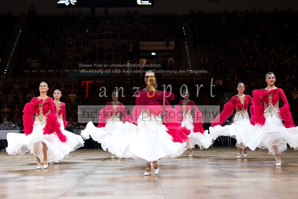 20241109_DM-Formationen_6676 | Tanzsportbilder, Standardtanz, Lateintanz, WDSF, DTV, LTVB, dancecomp, goc, hessen tanzt, blaues band der spree, walzer, tango, wiener walzer, slowfox, quickstepp, samba, rumba, cha-cha-cha, paso doble. jive, hd-kroft photography, turniertanzsport