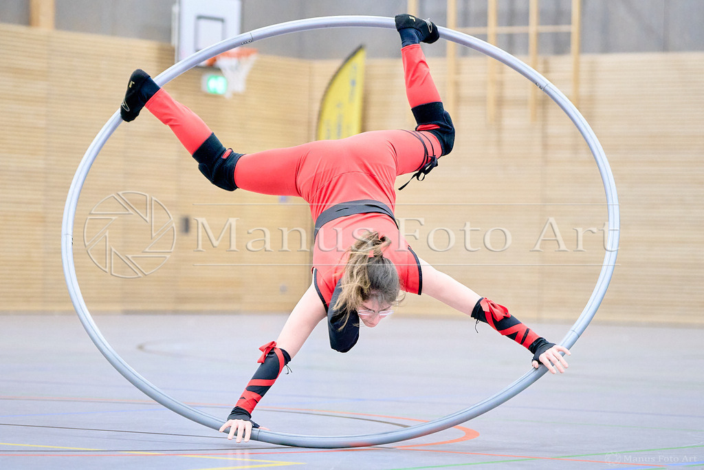 B-DSC08184 | Professionelle Sportfotografie in Hamburg, Schleswig-Holstein und Niedersachsen – spezialisiert auf Rhönrad, Geräteturnen, Leistungsturnen und rhythmische Sportgymnastik. Bundesweite Begleitung von Rhönrad-Events. Jetzt Sport-Fotos - Realisiert mit Pictrs.com