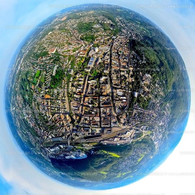 Hagen230990036 Mitte | Luftbild, Ortsansicht Hagen-Mitte, Volme Galerie und Rathaus Galerie, Hauptbahnhof, Erdkugel, Fisheye Aufnahme, Fischaugen Aufnahme, 360 Grad Aufnahme, tiny world, Mittelstadt, Hagen, Ruhrgebiet, Nordrhein-Westfalen, Deutschland