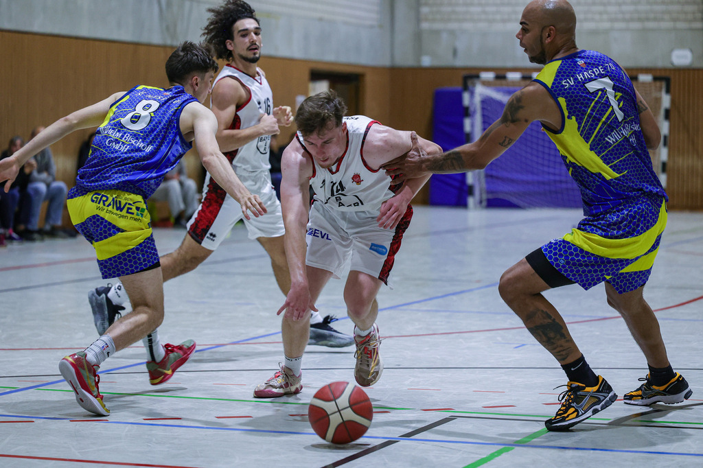 Regio BAYER GIANTS vs SV Haspe 70-20 | Fotos von Basketballspielen aus dem Raum NRW fotografiert von Gero Mueller-Laschet und Daniel Schaefer - Realisiert mit Pictrs.com