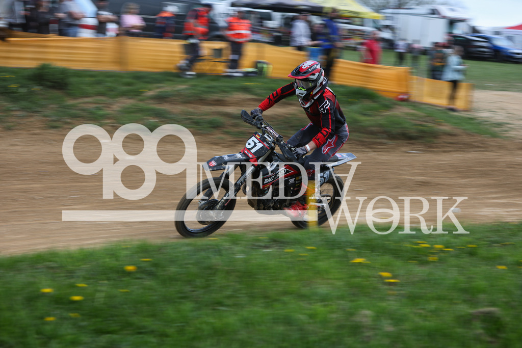 5E6A2587 | 989 MEDIAWORK