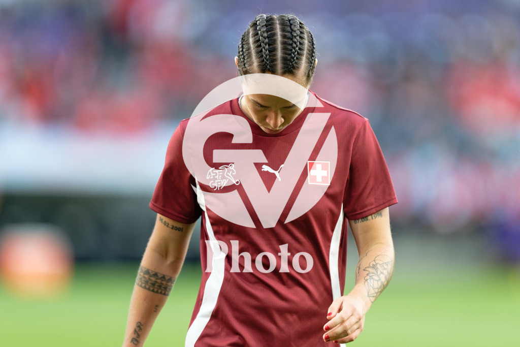 Spain v Switzerland - UEFA Women's EURO 2025 Quarter-Final | BERN, SWITZERLAND - JULY 18: Geraldine Reuteler of Switzerland  during warm-up priot the UEFA Women's EURO 2025 Quarter-Final match between Spain v Switzerland at Stadion Wankdorf on July 18, 2025 in Bern, Switzerland. (Photo by Giuseppe Velletri/Sports Press Photo/Getty Images)