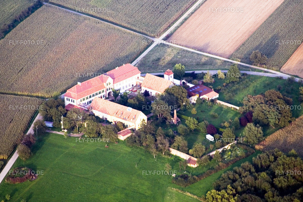 Werkstatt für betreutes Wohnen Werkstatt für verborgene Talente gemeinnützige GmbH im Haftelhof | Luftbild: Werkstatt für betreutes Wohnen Werkstatt für verborgene Talente gemeinnützige GmbH im Haftelhof in Schweighofen im Bundesland Rheinland-Pfalz in Deutschland. Foto: IMG_4185.jpg vom 29.09.2006 durch Werner Riehm/FLY-FOTO.de - Realisiert mit Pictrs.com