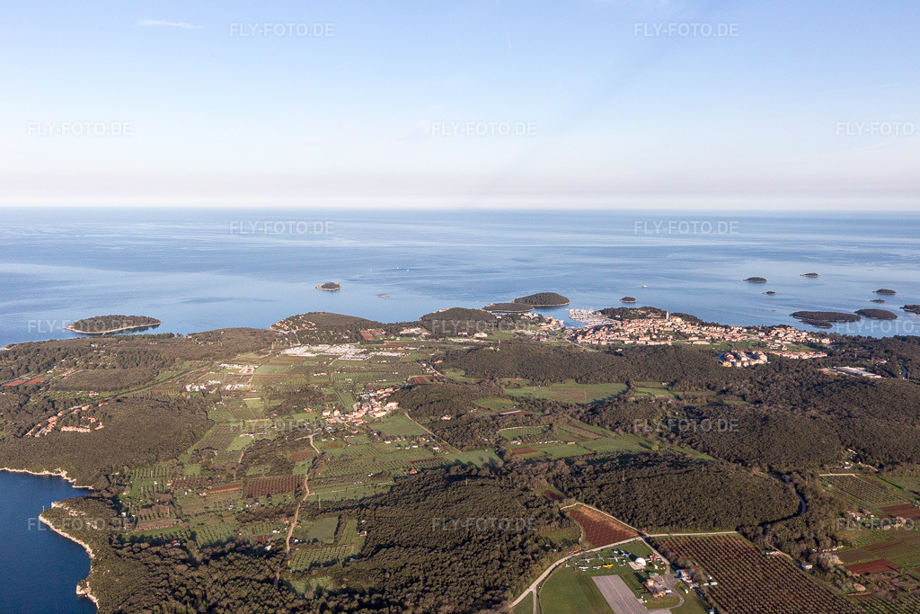 Luftbild: Ortsansicht in Vrsar im Bundesland Gespanschaft Istrien in Kroatien. Foto: IMG_106317.jpg vom 14.04.2018 durch Werner Riehm/FLY-FOTO.de