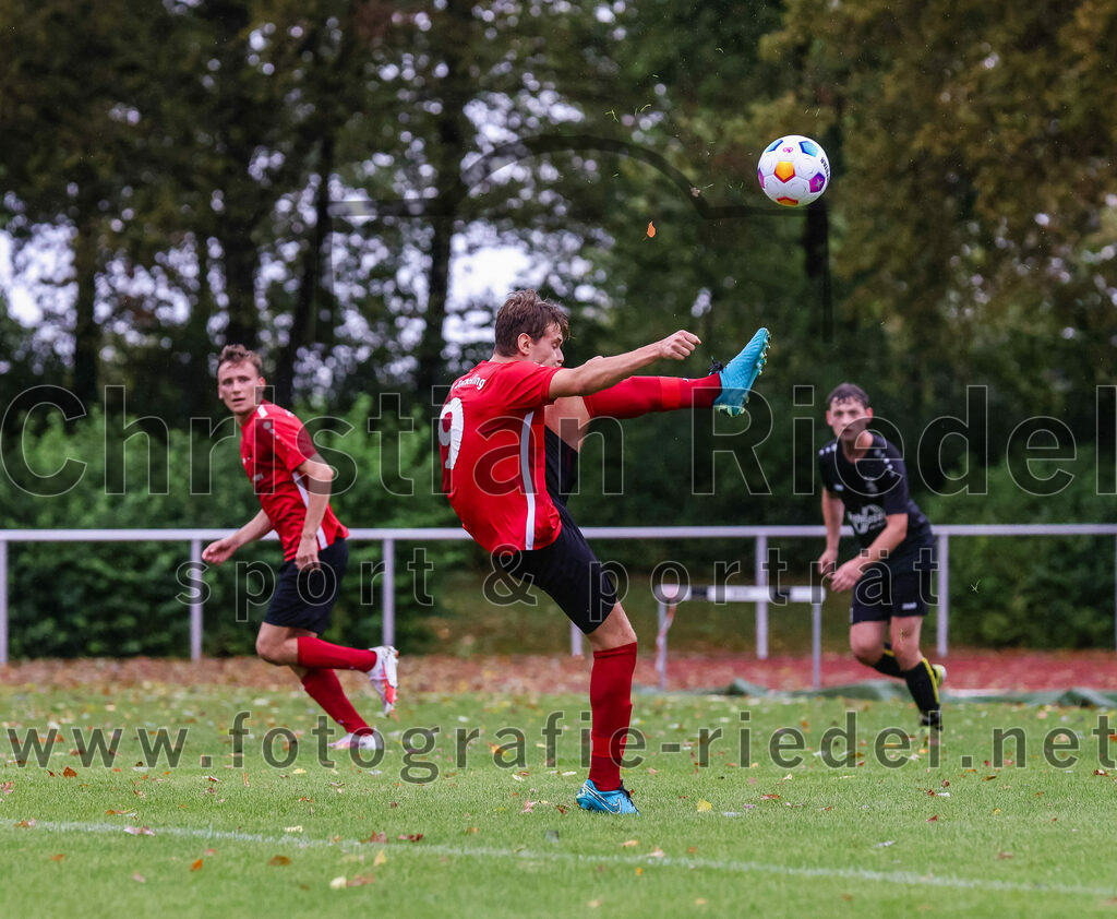 2023-08-27_052_TSV_Zorneding_II_gegen_TSV_Grafing_II | Zorneding, Deutschland, 27.08.2023:
Fußball, A-Klasse 2023 / 2024, 2. Spieltag, TSV Zorneding II gegen TSV Grafing II, Endergebnis: 5:1

Denis Schiffmann (TSV Zorneding, #9)

Foto: Christian Riedel / fotografie-riedel.net