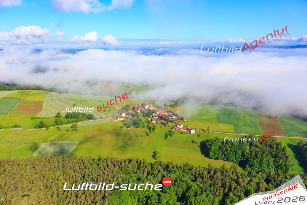 Luftbild von Witzmannsberg Mainleus - Luftaufnahme wurde 2016 von https://frankenair.de mittels Flugzeug (keine Drohne) erstellt - die Geschenkidee