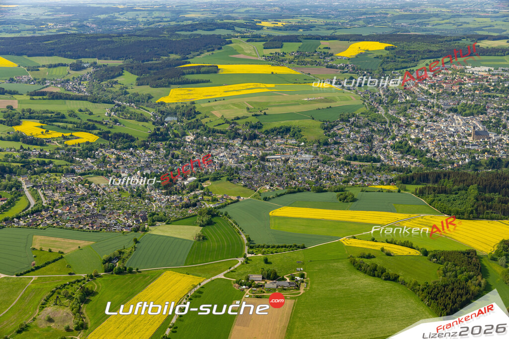 Die Luftaufnahme Neustädtel - Schneeberg wurde 2022 vom Flugzeug aus (keine Drohne) erstellt. Hohe Auflösung -für große Poster und Wandbilder geeignet - Garantiert!