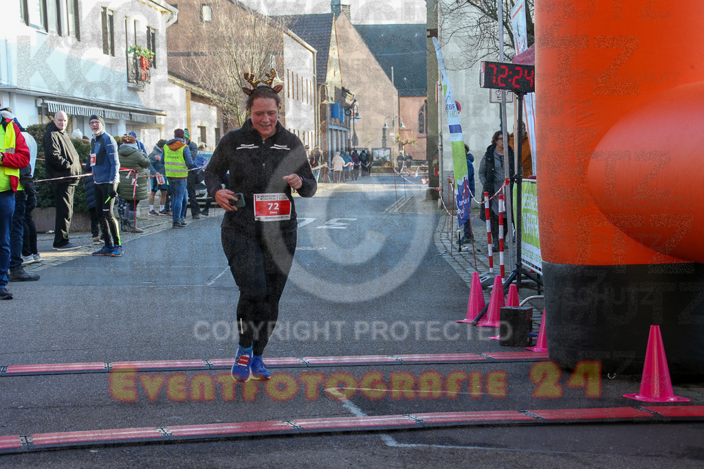 241201_1248_EX1_3366 | Sportfotografie im Rhein-Sieg Kreis, Köln, Bonn, NRW, Rheinland Pfalz, Hessen, etc. Unser Tätigkeitsfeld umfasst den Laufsport vom Volkslauf über den Marathon, Duathlon, Triathon bis zum Ultralauf wie Kölnpfad Ultra oder Schindertrail.