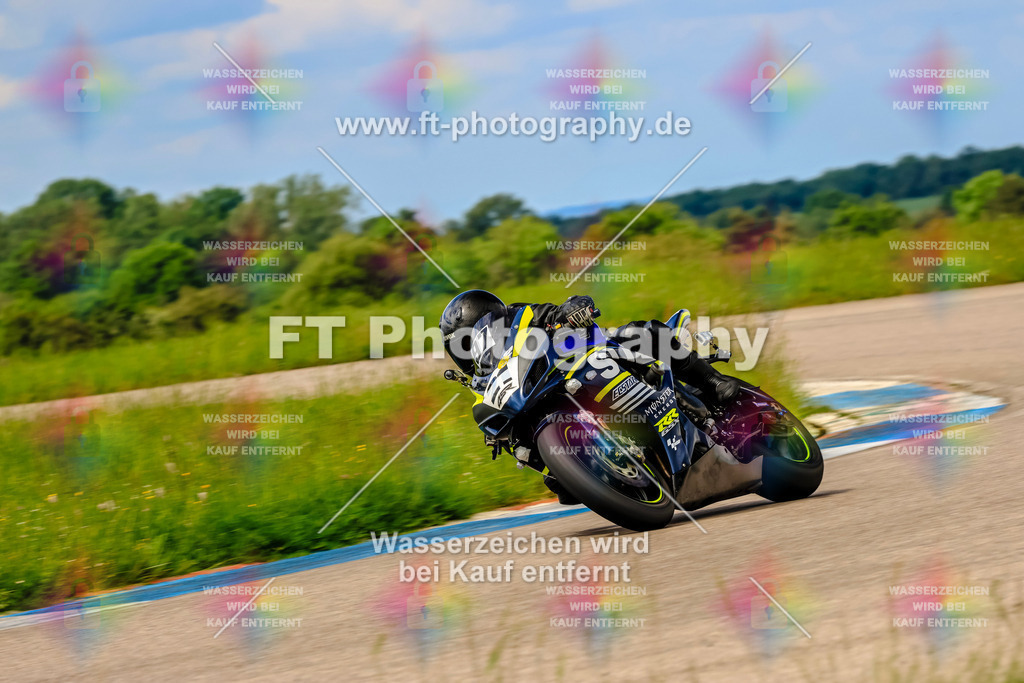 MotoTeam-1067 | Hier findet Ihr Bilder von Touristenfahrten auf der Nürburgring Nordschleife oder von anderen Veranstaltungen die ich besucht habe. Viel Spass beim Durch Schauen 
