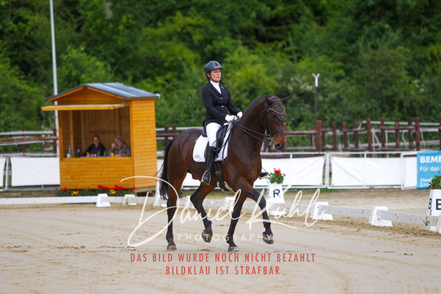 DKP47633 | Turniersportfotografie; Pferdefotografie; Dressurfotografie