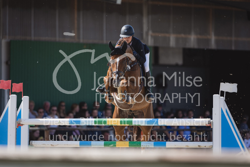 220611_LüPfSpTa_GroßerPreis-640 | Lützower Pferdesporttage
Springprfg.Kl.S m.St.**
Großer Preis
11.06.2022