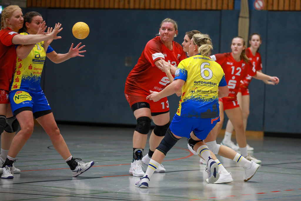 SVN_SvSchermbeck_051024_095 | Bildergalerie von Sport-Ereignissen aber auch von weiteren spannenden Dingen - nicht nur vom Niederrhein. In Anlehnung an den bekannten Spruch von Hanns Dieter Hüsch heißt das Motto: "Niederrhein ist überall".  - Realisiert mit Pictrs.com