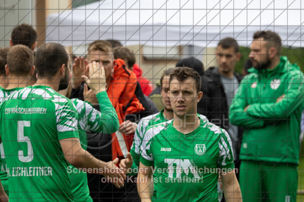 20250504_150033_0014 | #,SSV Göppingen (schwarz) vs. TSV Wäschenbeuren (grün), Fussball, Kreisliga A3 - Bezirk Neckar/Fils, 25. Spieltag, Saison 2024/2025, Kunstrasensportplatz Nord, Hohenstaufenstr. 123, 73033 Göppingen, 04.05.2025 - 15:00 Uhr,Foto: PhotoPeet-Sportfotografie/Peter Harich