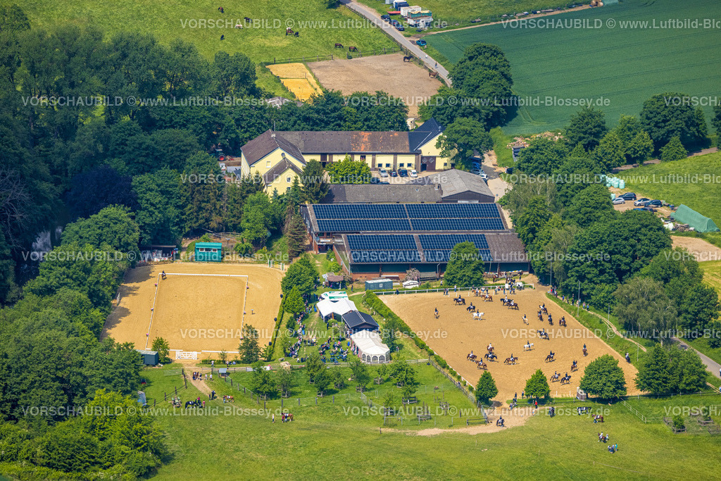 Bochum220503951-2 | Luftbild, Veranstaltung Reitverein St. Hubertus, Börnig, Herne, Ruhrgebiet, Nordrhein-Westfalen, Deutschland