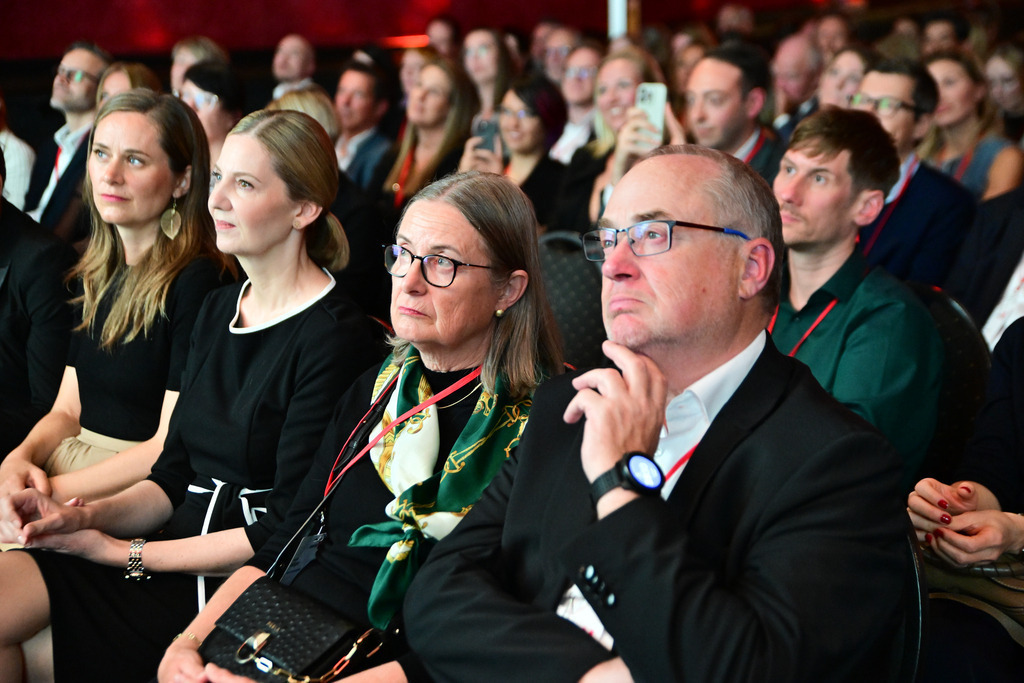 0245Media_V_Award_2025_Foto_Stefan_Wernz | Fotograf Köln - Realisiert mit Pictrs.com