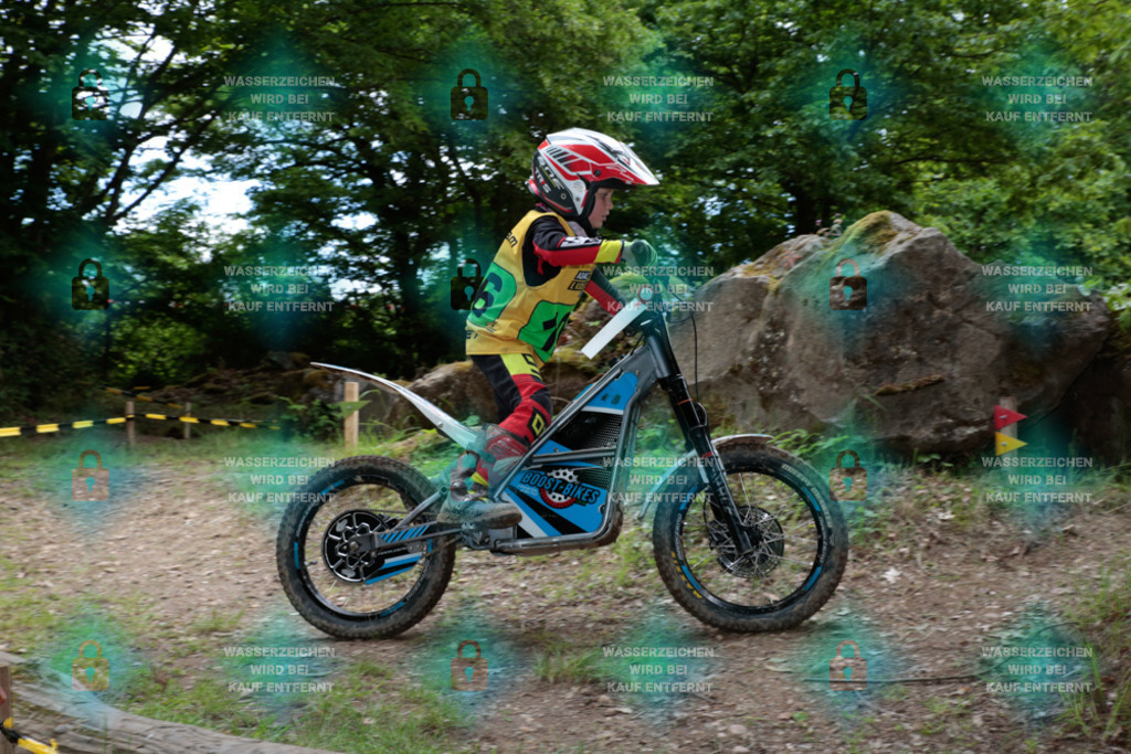 _HP_3696_1000o | HetPix, HetPix Fotodesign, Fotografie, Fotodesign, Webshop, Sportfotografie, Portraitfotografie, Onlineshop, Sportfotografie, Polch, Motorsportfotografie, Eventfotografie
