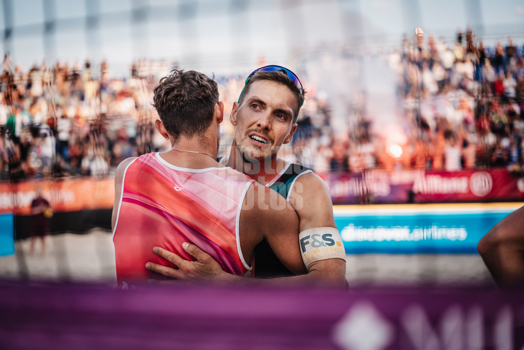 Beachvolleyball | Männer | Deutsche Meisterschaften 2025 Timmendorfer Strand | 04.09.2025 | v.l. Hennes Nissen und David Poniewaz