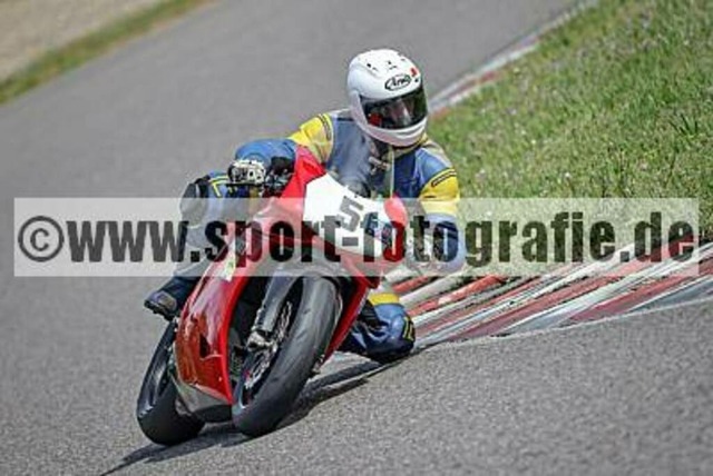 pube0818 | Professionelle Fotos von Sportveranstaltungen, aber auch Hochzeiten und anderen Events. - Realisiert mit Pictrs.com