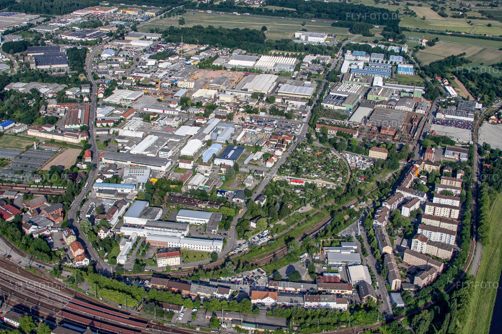 Luftbild: Industriegebiet Lochfeldstr in Rastatt im Bundesland Baden-Württemberg in Deutschland. Foto: IMG_18789.jpg vom 03.06.2009 durch Werner Riehm/FLY-FOTO.de