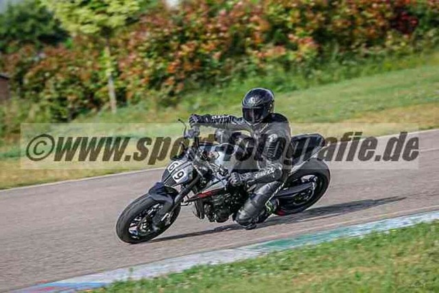 pubi4698 | Professionelle Fotos von Sportveranstaltungen, aber auch Hochzeiten und anderen Events. - Realisiert mit Pictrs.com