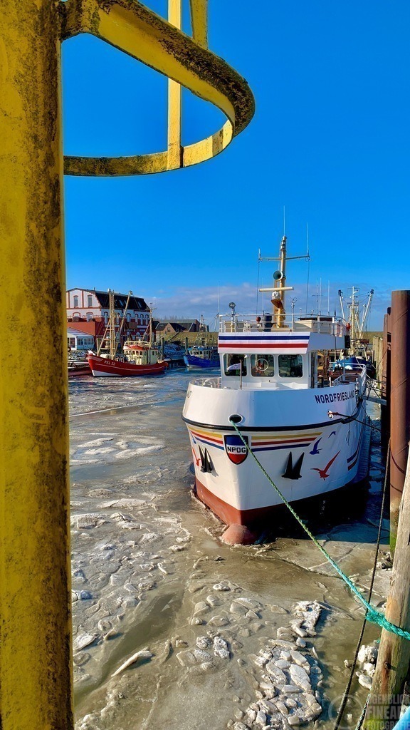IMG_3179 | Björn Thiemann; Ogenblick.de; Fotografie; Photograph; Landscape, Pellworm, Schleswig-Holstein; Inselfotograf; Inselfotografien; Wattenmeer; National-Park; Naturschutzgebiet; Leuchtturm; Lighthouse; Leinwandbilder; Kalender; Pellworm Kalender;  - Realisiert mit Pictrs.com