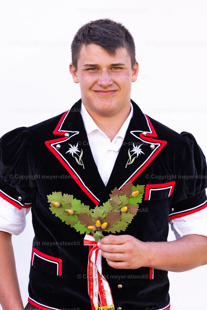 R3_21546 | Grass Paxton BKSV*