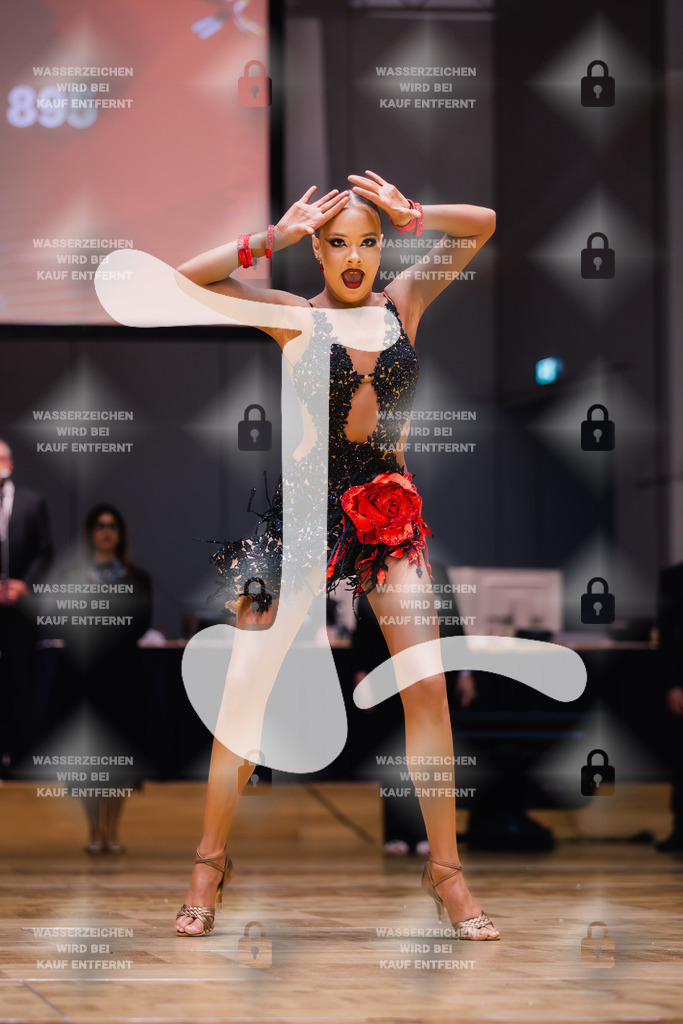 GOC 2025 - WDSF Solo Junior II Latin Female - 2025-08-21-8642 | Webshop for digital downloads and prints of dance sport, event & show photographer Julian Link - Realisiert mit Pictrs.com