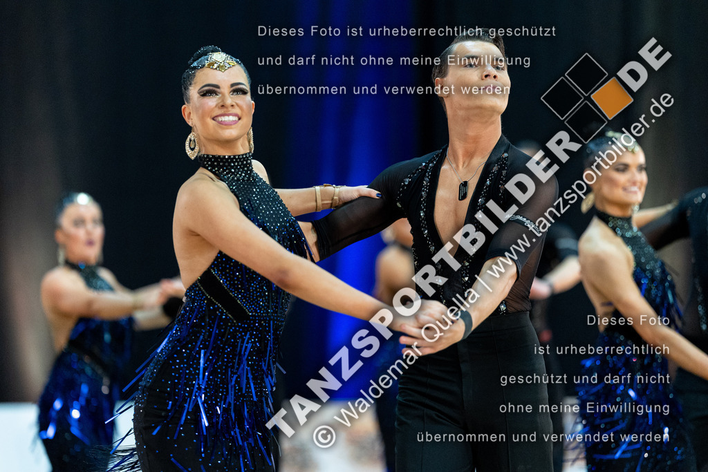 20240120-01724 | Hier finden Sie Tanz Bilder vom Latein und Standard Formationen tanzen. Sportbilder vom Tanzsport. Schöne Fotos und von Weltmeisterschaft, Europameisterschaft, Bundesliga, Regionalliga, Oberliga und Landesliga sowie von GOC Stuttgart, DanceComp, WM Bremen