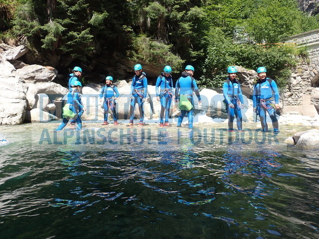 P7300146 | Bestelle die Bilder deines Berg- oder Wasser-Abenteuers mit Mountain Sports bequem von zu Hause aus direkt über unseren Online Fotoshop von pictrs.com. - Realisiert mit Pictrs.com