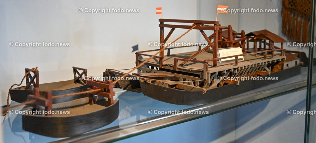 Mauthausen_ Schloss Pragstein_ 25.07.2023-4 | 25.07.2023, Mauthausen, AUT, Schloss Pragstein, im Bild Donautransport