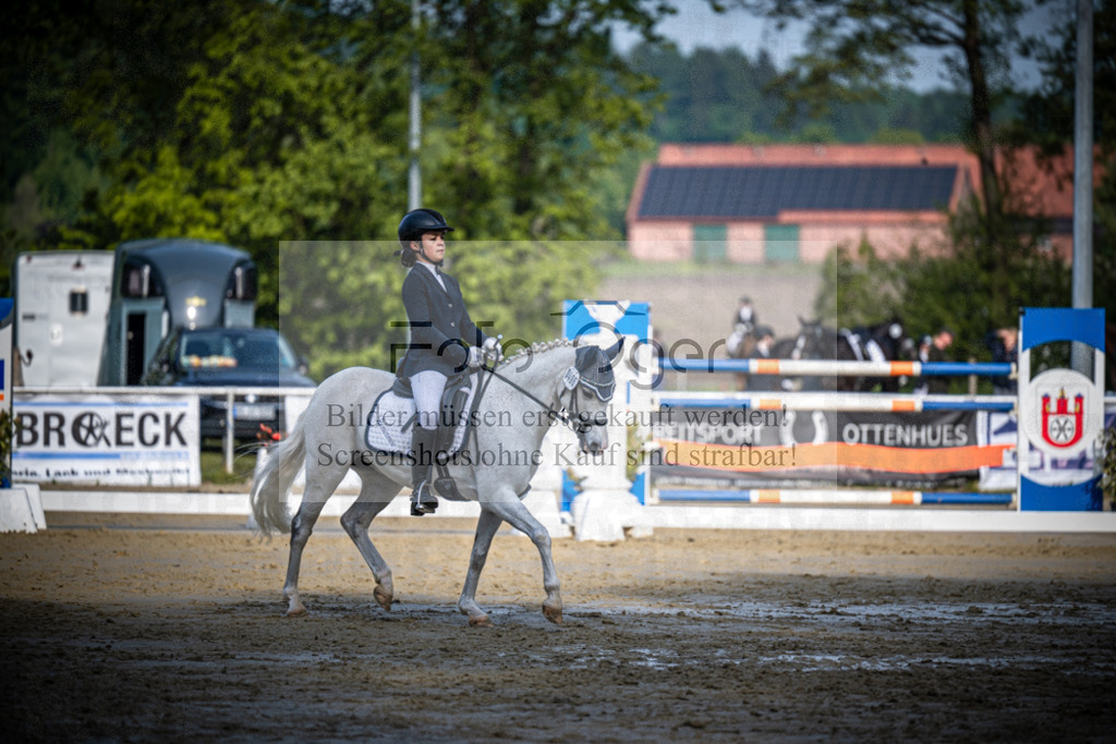 DOS_1674 | Reitturnier Venne - Realisiert mit Pictrs.com