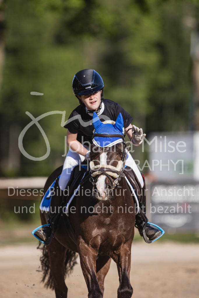 250501_MünsterHandorf_PonyTrophy-286 | Deine schönsten Turniermomente als professionelle Fotos! Entdecke hochwertige Pferdesport-Fotografie im Online-Shop. Jetzt Fotos finden & bestellen!