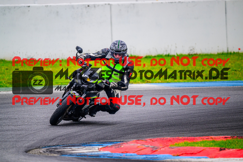 MaZZes_FotoMatrix_240614_6007705_5972 | INST