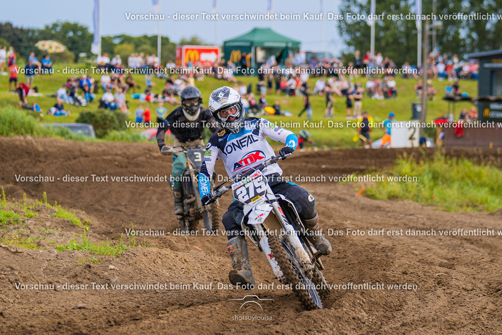 09_21_LM_Schenkenhorst-2718 | Sportfotografin aus Berlin-Brandenburg mit Fokus auf Motocross. Ich halte deine sportliche Leistung und echte Emotionen auf und neben der Strecke professionell fest. Entdecke die Fotos von deinem Rennen und bestelle sie direkt hier im Shop.