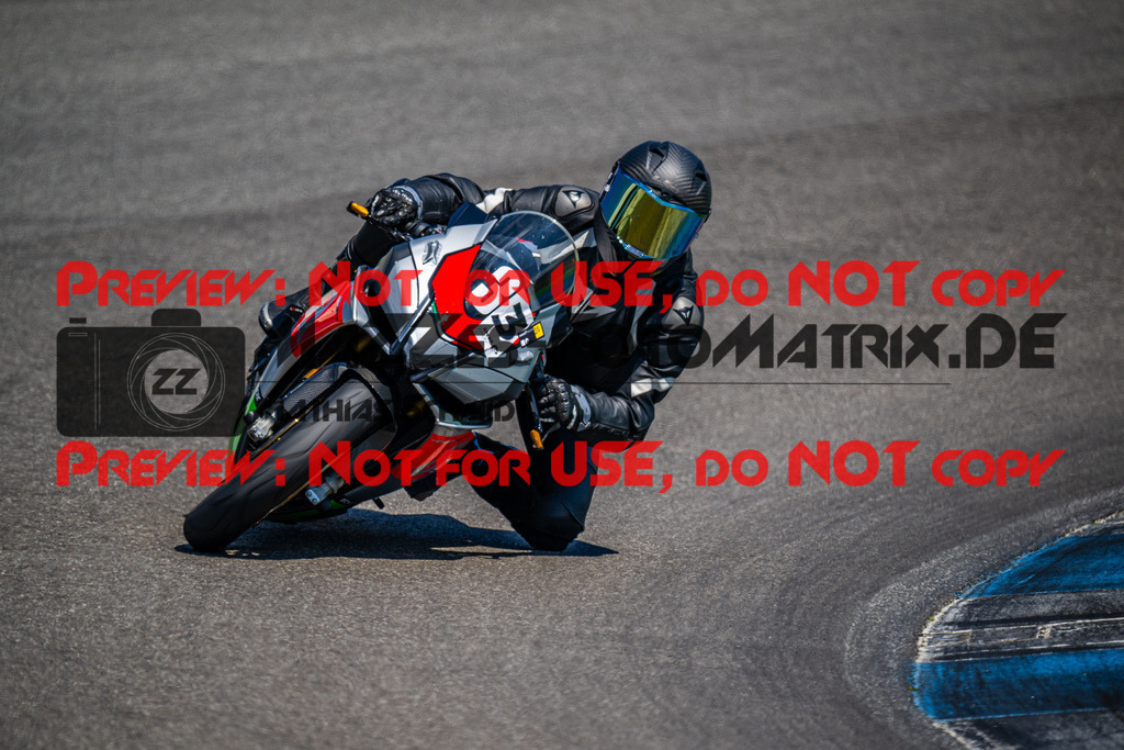 MaZZes_FotoMatrix_240520_6007705_4617 | GELB