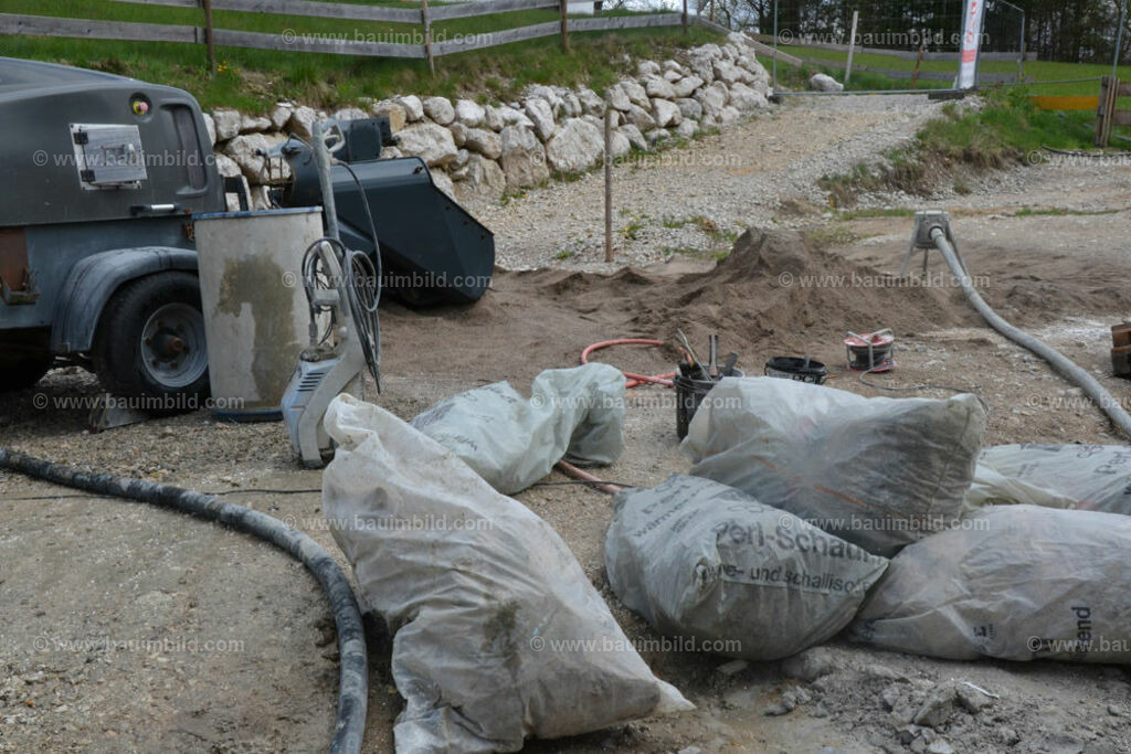 bib-lg19-fussbodenaufbau-0206 | Nach LV-Leistungsgruppen sortierte Detailfotos über den Bau eines Hauses. Alle Hausbau-Bilder direkt vom Urheber und Autor der Website Haus-Selber-Bauen.com