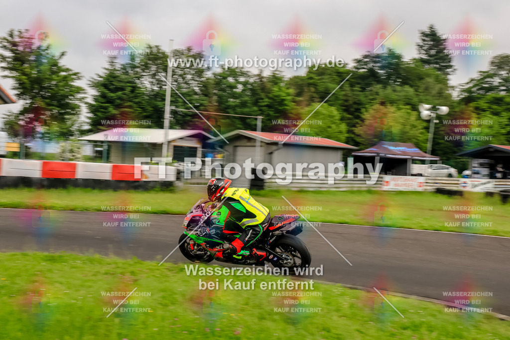 VBK-6206 | Hier findet Ihr Bilder von Touristenfahrten auf der Nürburgring Nordschleife oder von anderen Veranstaltungen die ich besucht habe. Viel Spass beim Durch Schauen 