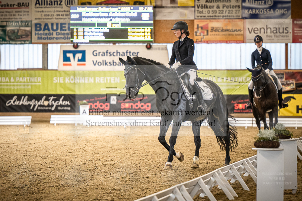 DOS_2658 | Entdecke hochwertige Reitturnierfotos von Foto Oger. Professionell, emotional und authentisch – jetzt Lieblingsmomente im Shop bestellen. - Realisiert mit Pictrs.com