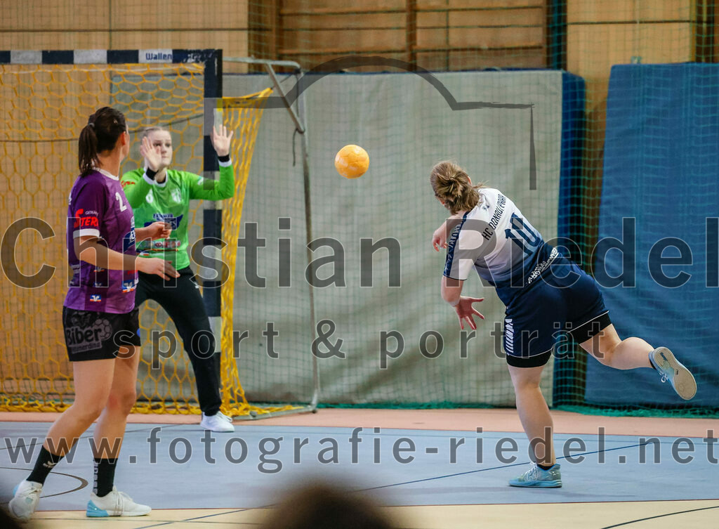 2023-12-16_042_SpVgg_Altenerding_gegen_HC_Donau-Paar_II | Erding, Deutschland, 16.12.2023:
Handball, Bezirksoberliga Frauen Altbayern 2023 / 2024, 10. Spieltag, SpVgg Altenerding gegen HC Donau/Paar II, Endergebnis: 22:22

Foto: Christian Riedel / fotografie-riedel.net
