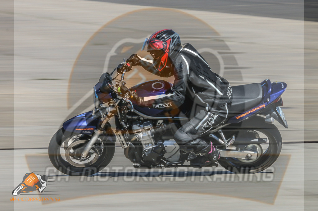 IMG_0039 | gh-motorradtraining-foto.de - Realisiert mit Pictrs.com