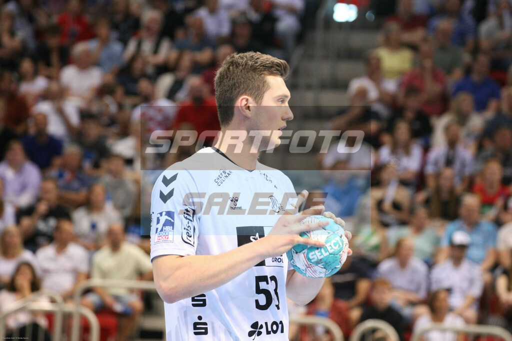 Bergischer HC - THW Kiel | Nikola Bilyk - © Sportfoto-Sale (MK) - Realisiert mit Pictrs.com