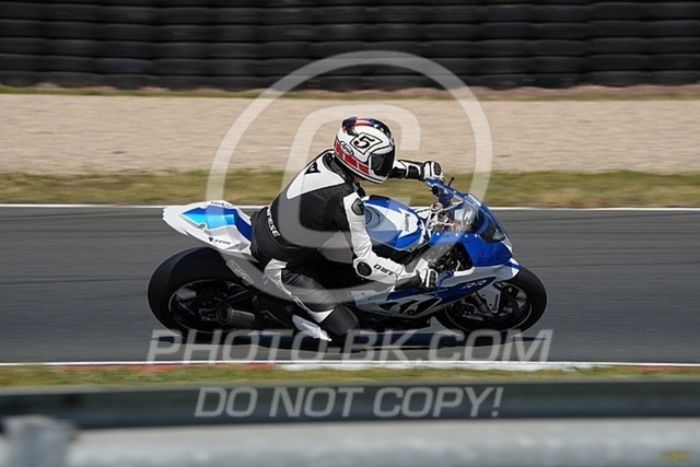 2025_05_12_PBK_14856 | Sportfotografie; SlowMotion; Video; Rennstrecke; Hafeneger; Speer; Racing; RSE; BMW; CBO; Trackday; Motorsportarena; Hockenheimring; Brno; Most; Barcelona; Valencia