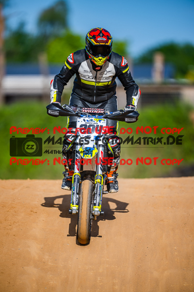 MaZZes_FotoMatrix_220528_5554 | Fotograf Mathias Schmid
Sportfotograf,
Eventfotograf,
Hochzeitsfotograf,
Portraitfotograf